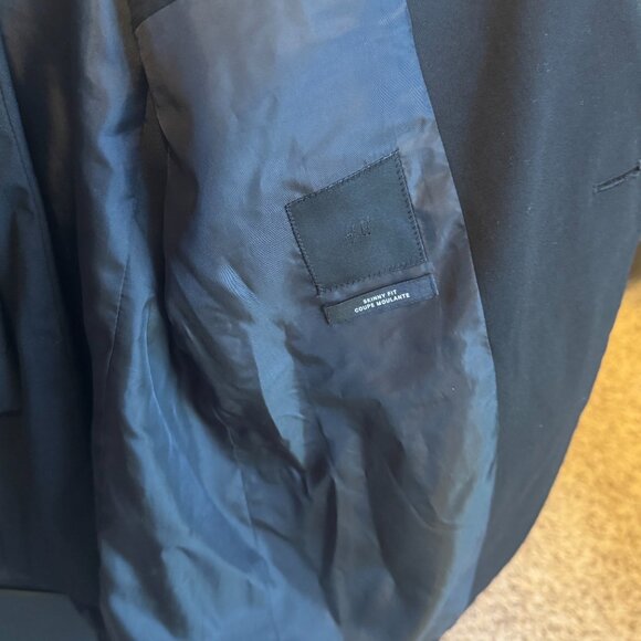 H&M Full 2 Piece Black Suit - Picture 5 of 5